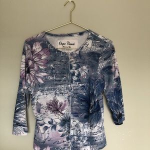 Multicolored mid-sleeve sweater